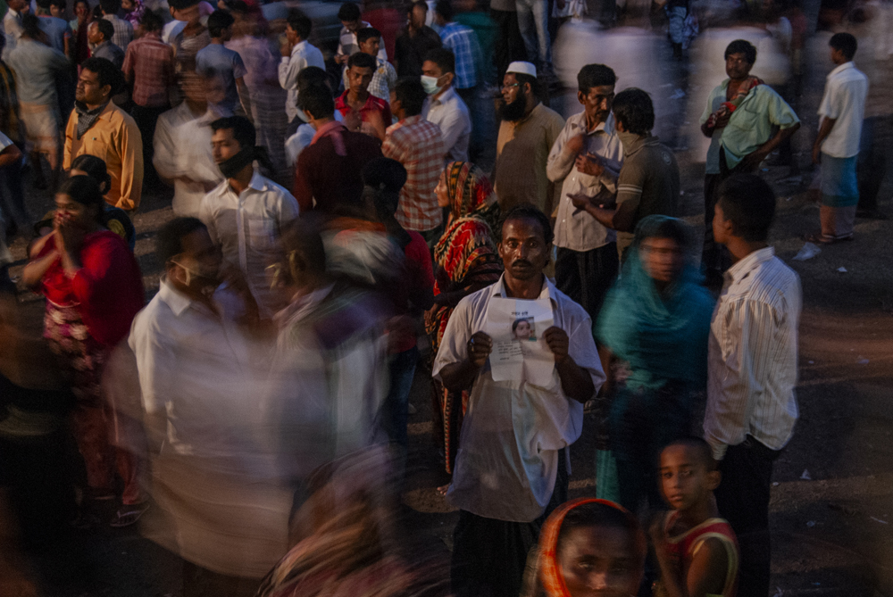 Rana Plaza: Grieving families awaiting their relatives